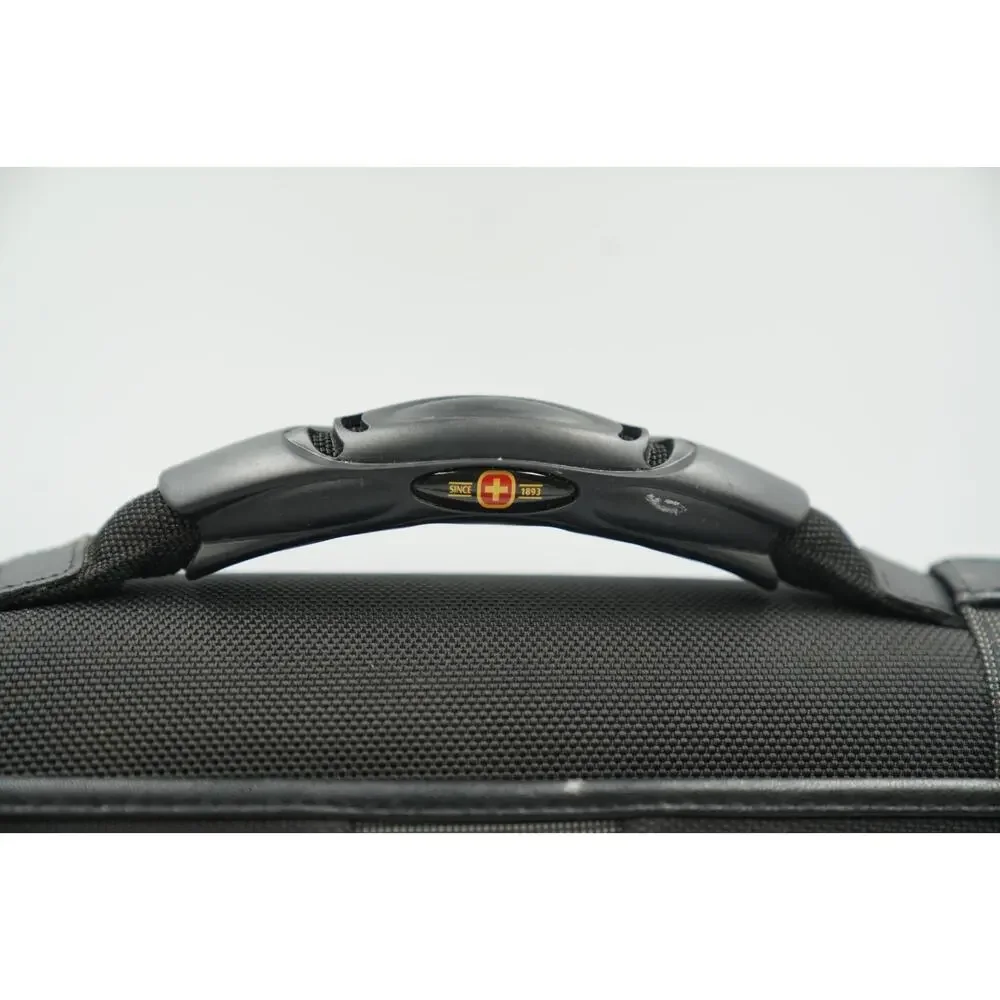 Wenger Black Slim Laptop Briefcase / Work Bag‎ Gently Used